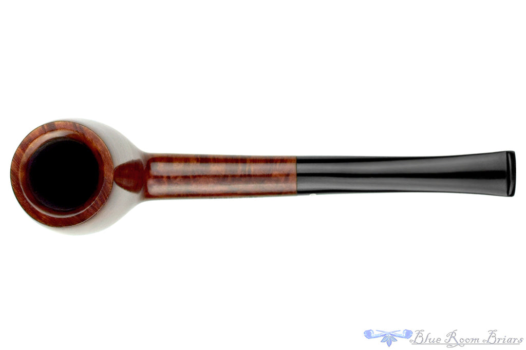 Blue Room Briars is proud to present this Georg Jensen Amber 20 Billiard Estate Pipe