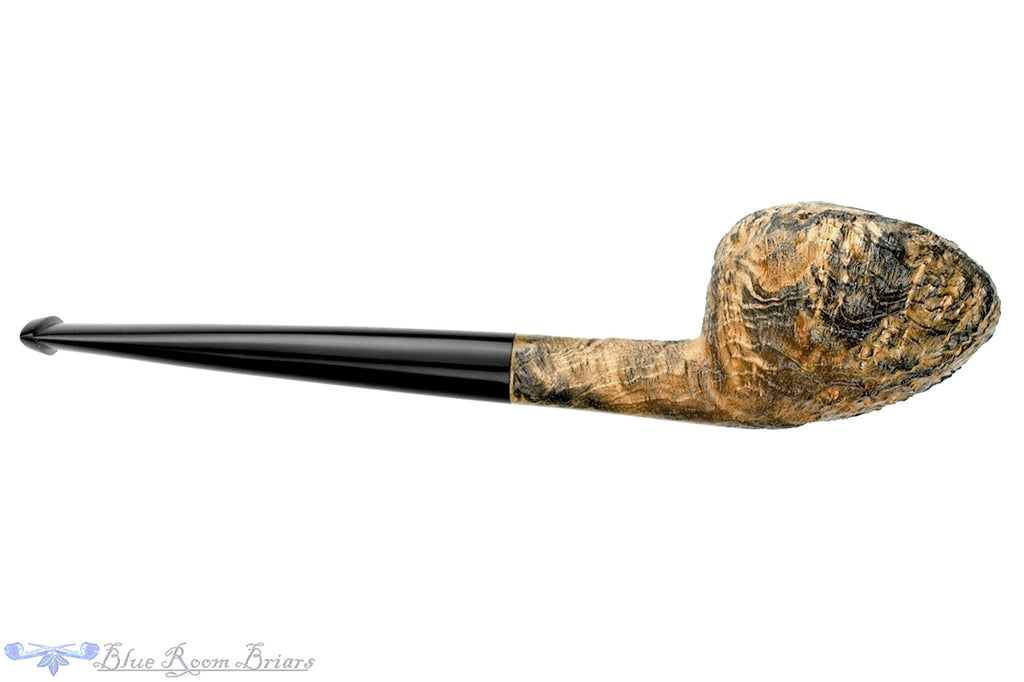 Blue Room Briars is proud to present this Yorgos Mitakidis Pipe 7023 Contrast Blast Strawberry