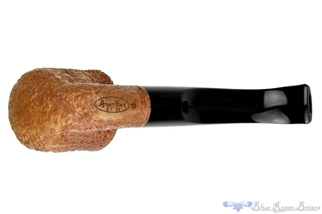 Blue Room Briars is proud to present this Glenn Tinsky (2023 Make) Bent Tan Blast Pot Estate Pipe