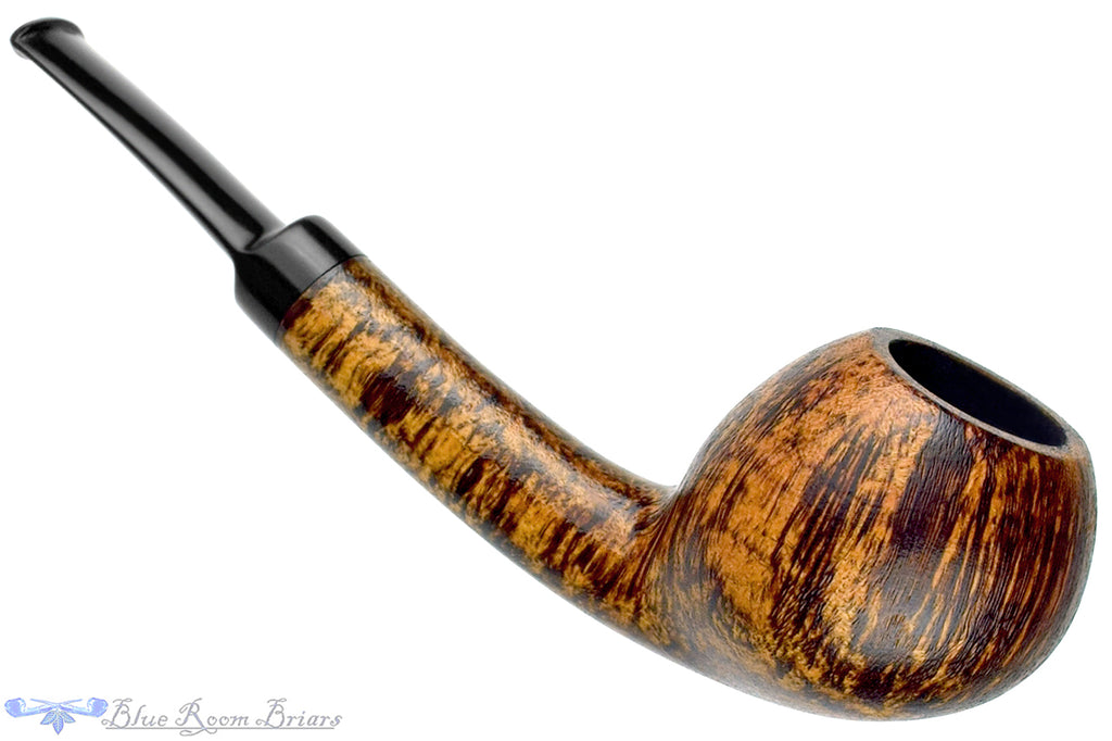 Blue Room Briars is proud to present this Chris Morgan Pipe Bent High-Contrast Satin Danish Apple