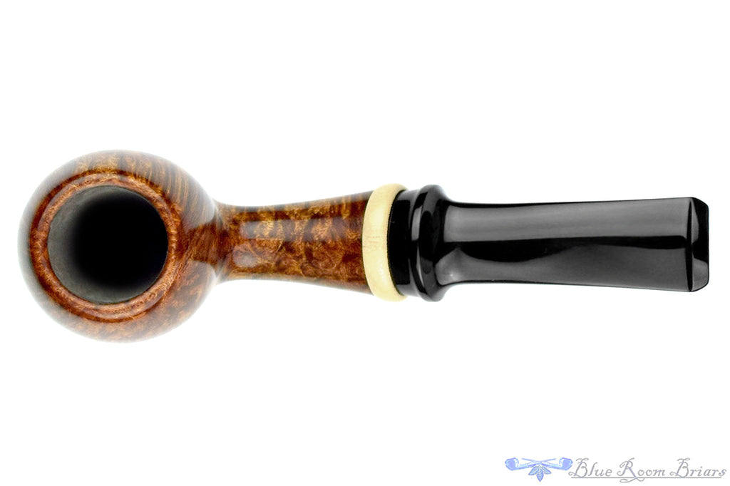 Blue Room Briars is proud to present this Jared Coles Pipe High-Contrast Bent Apple with Boxwood