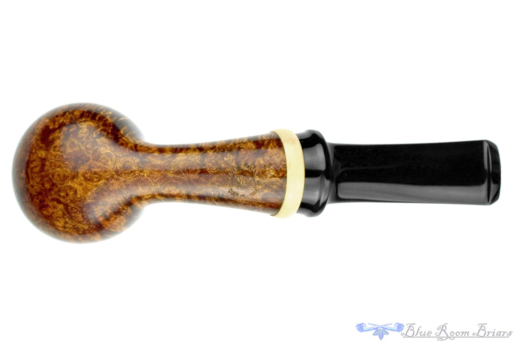 Blue Room Briars is proud to present this Jared Coles Pipe High-Contrast Bent Apple with Boxwood