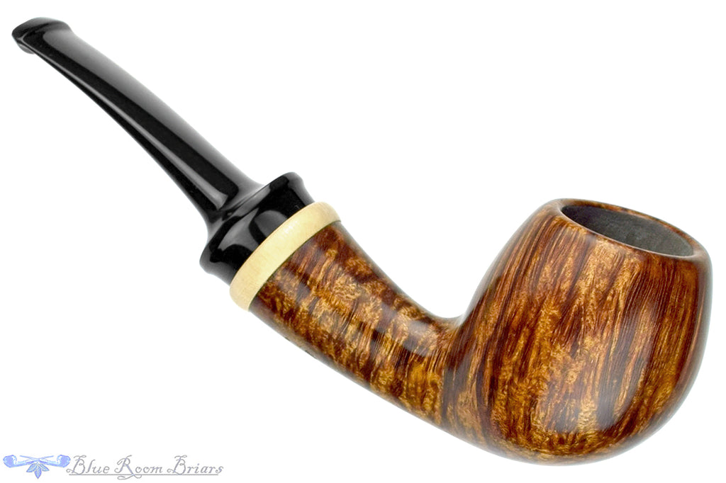 Blue Room Briars is proud to present this Jared Coles Pipe High-Contrast Bent Apple with Boxwood