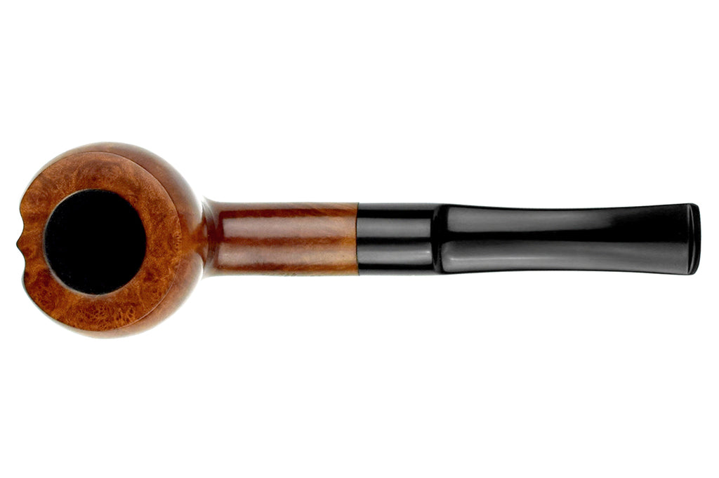 Blue Room Briars is proud to present this Willmer Straight Grain AAA Carved Pear Estate Pipe