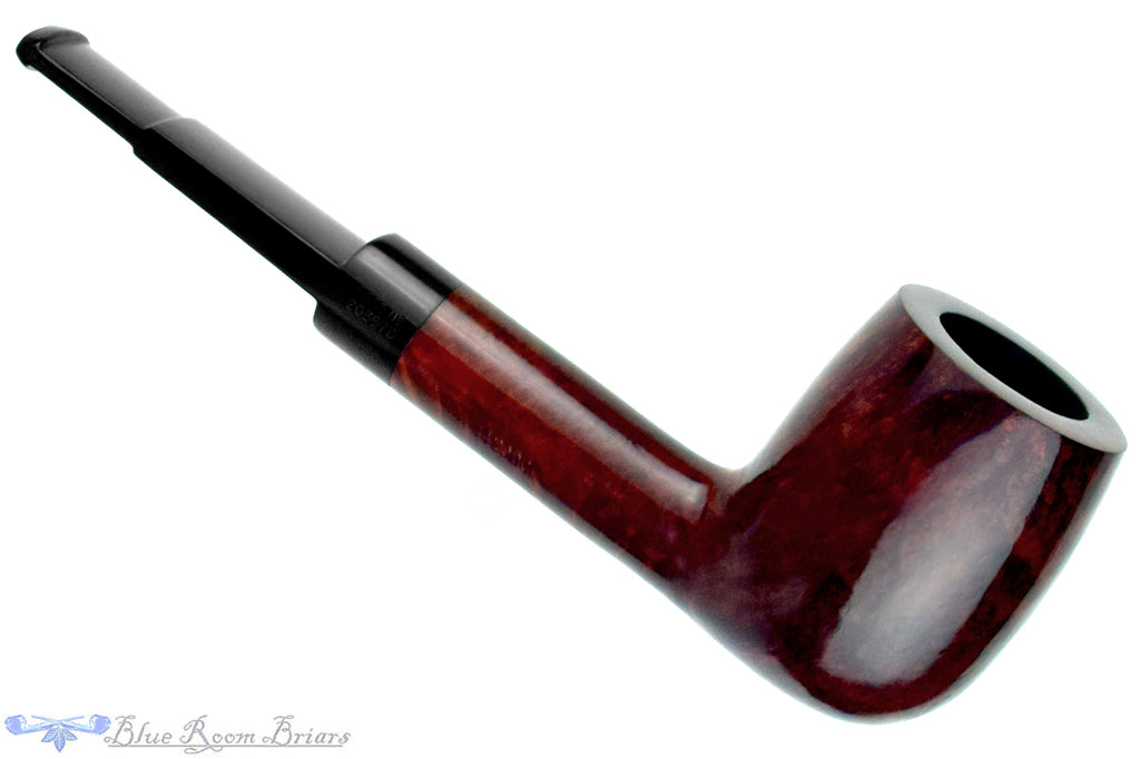 Blue Room Briars is proud to present this Charatan Belvedere 4420DC Billiard Estate Pipe
