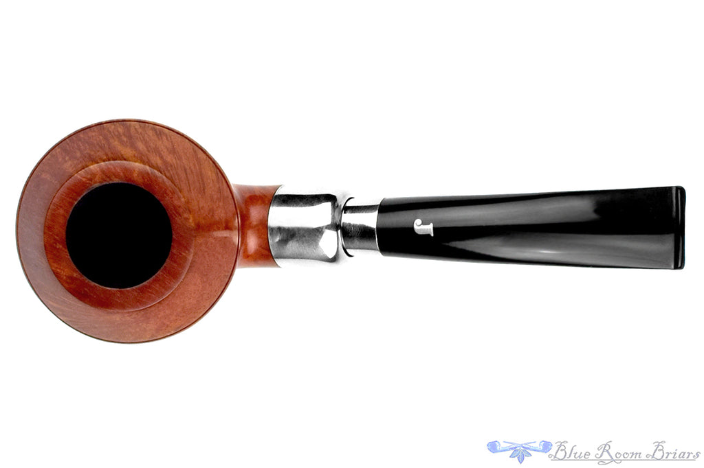 Blue Room Briars is proud to present this Ser Jacopo Bent Rhodesian with Silver Spigot Estate Pipe