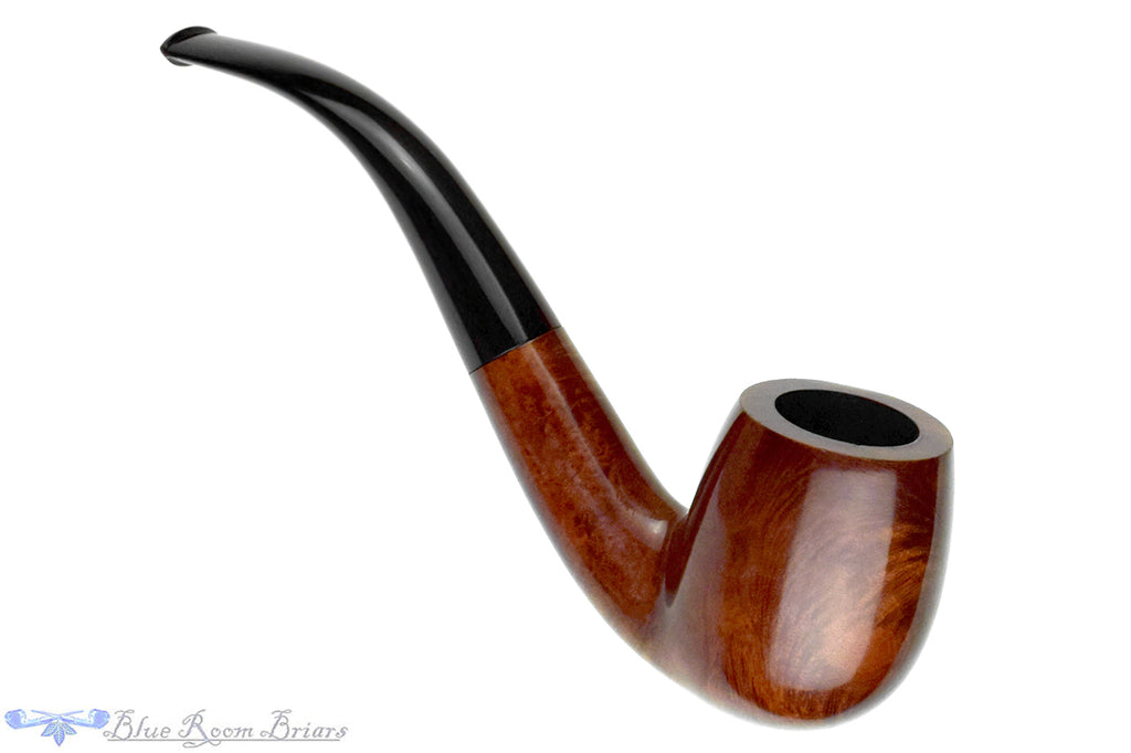 Blue Room Briars is proud to present this B. Jacobsen Stockholm Bent Billiard Estate Pipe
