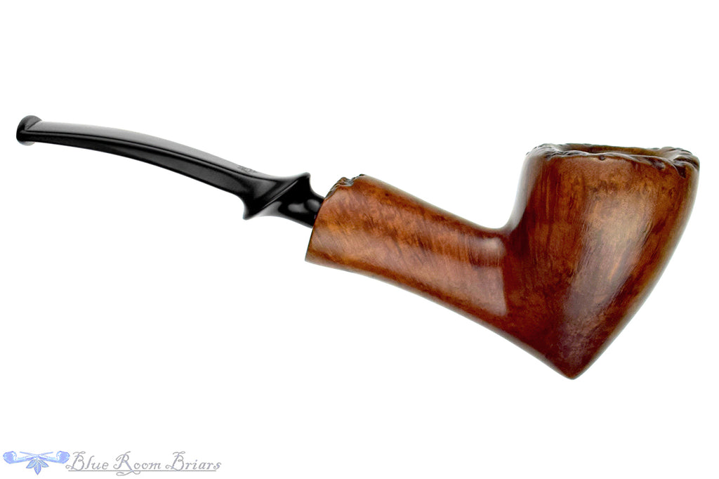 Blue Room Briars is proud to present this Ben Wade Hand Model 100 Bent Freehand with Plateaux Estate Pipe