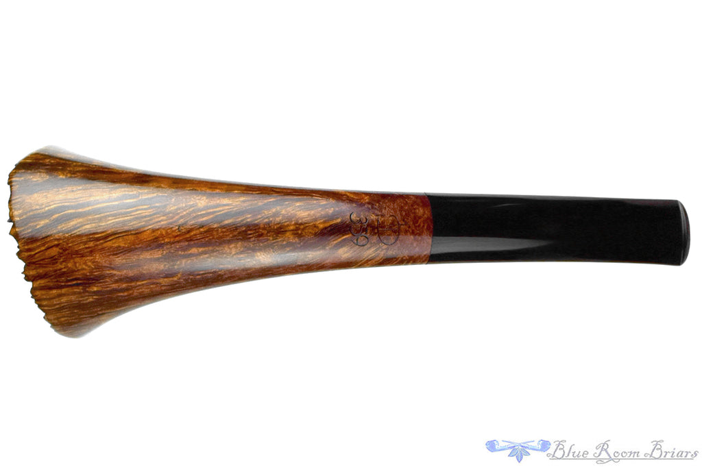Blue Room Briars is proud to present this Wandi Riyadi 359 Oliphant with Plateau Estate Pipe