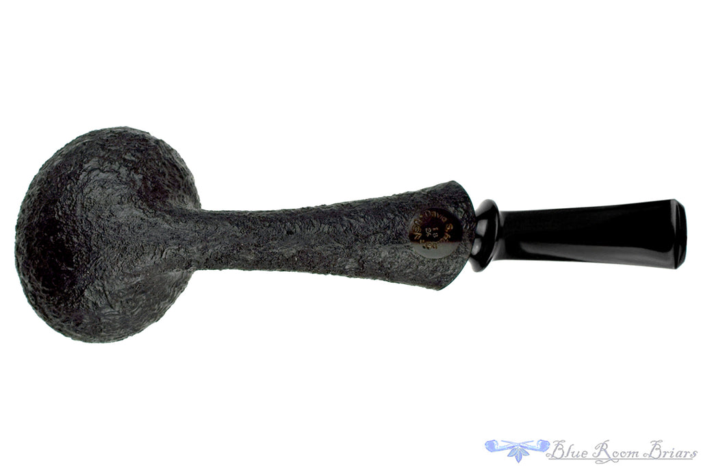 Blue Room Briars is proud to present this David Huber Pipe Bent Asymmetrical Tomato