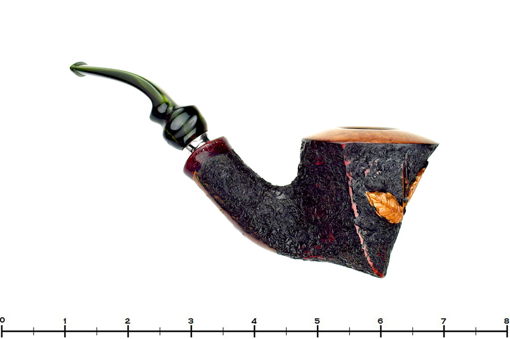 Blue Room Briars is proud to present this Ardor Urano Fantasy Christmas (2005 Make) Bent Carved Shield with Acrylic and Silver Estate Pipe