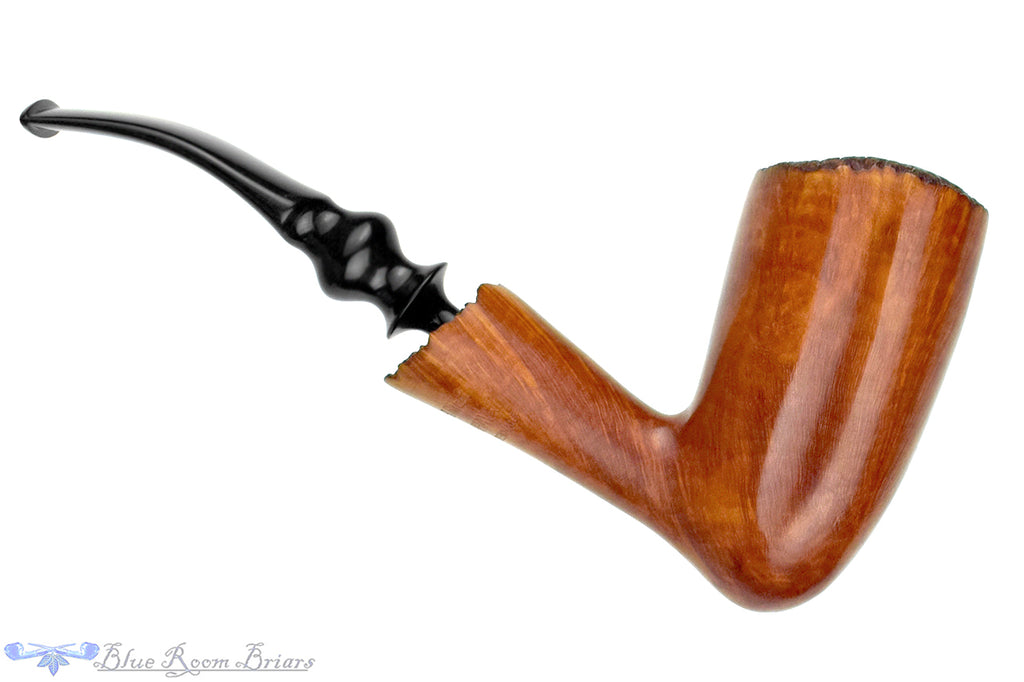Blue Room Briars is proud to present this Hjerte-Brier Bent Freehand with Plateaux UNSMOKED Estate Pipe