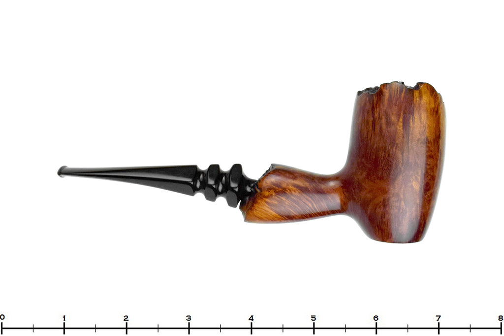 Blue Room Briars is proud to present this Nørding Freehand Sitter with Plateaux Estate Pipe