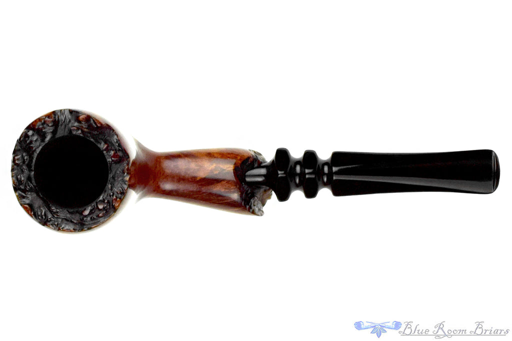 Blue Room Briars is proud to present this Nørding Freehand Sitter with Plateaux Estate Pipe