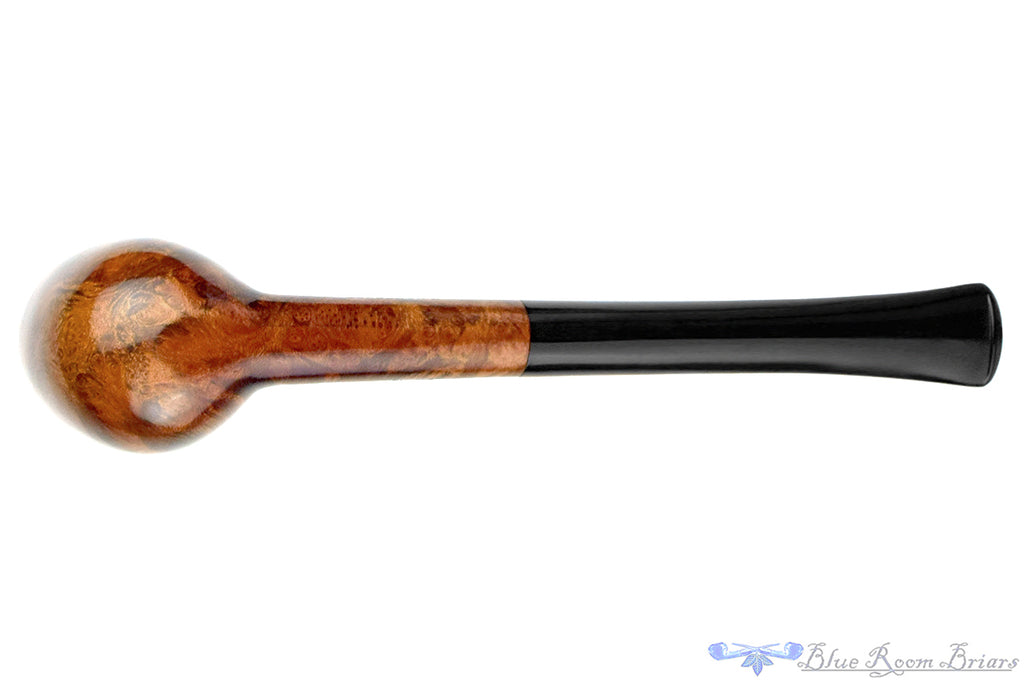 Blue Room Briars is proud to present this The Guildhall London Pipe 93 (Comoy's) Billiard Sitter Estate Pipe with Replacement Stem