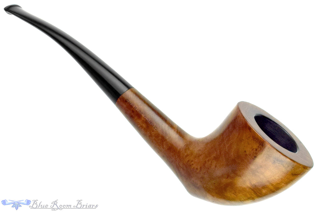 Blue Room Briars is proud to present this Chacom Champion 68 Bent Tomahawk Estate Pipe