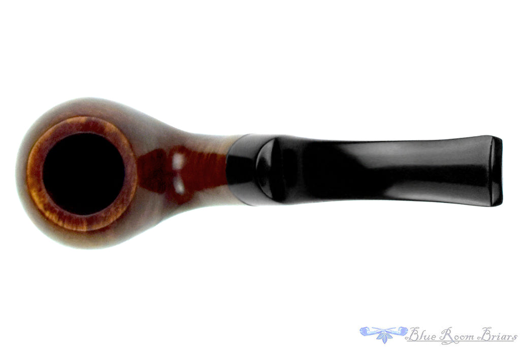 Blue Room Briar is proud to present this Pilot Bent Apple Estate Pipe