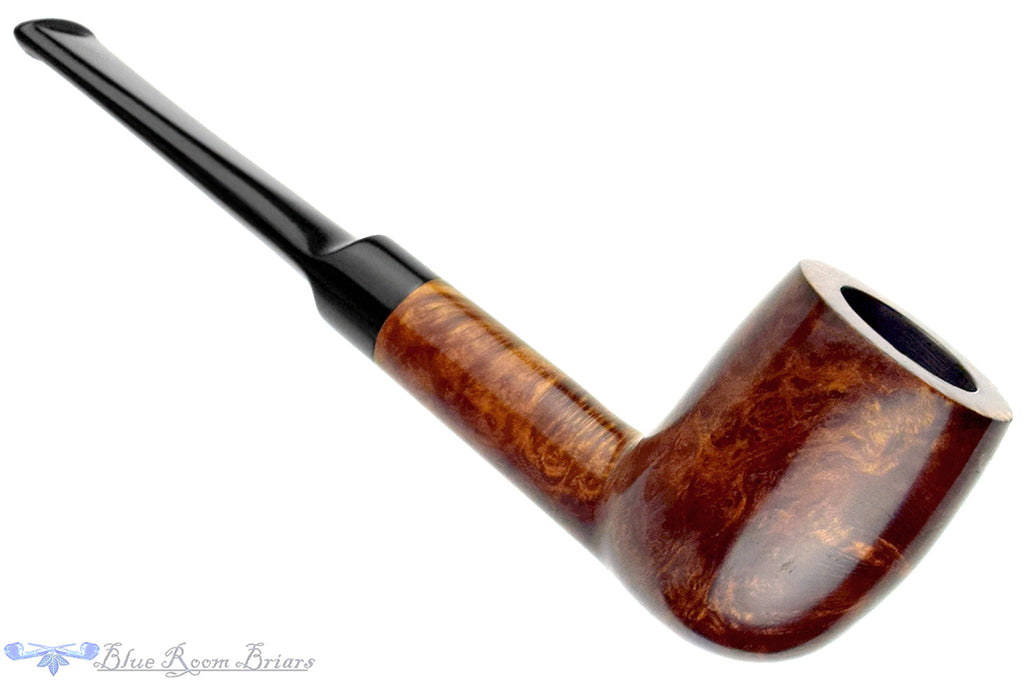 Blue Room Briars is proud to present this Volvo Billiard Estate Pipe