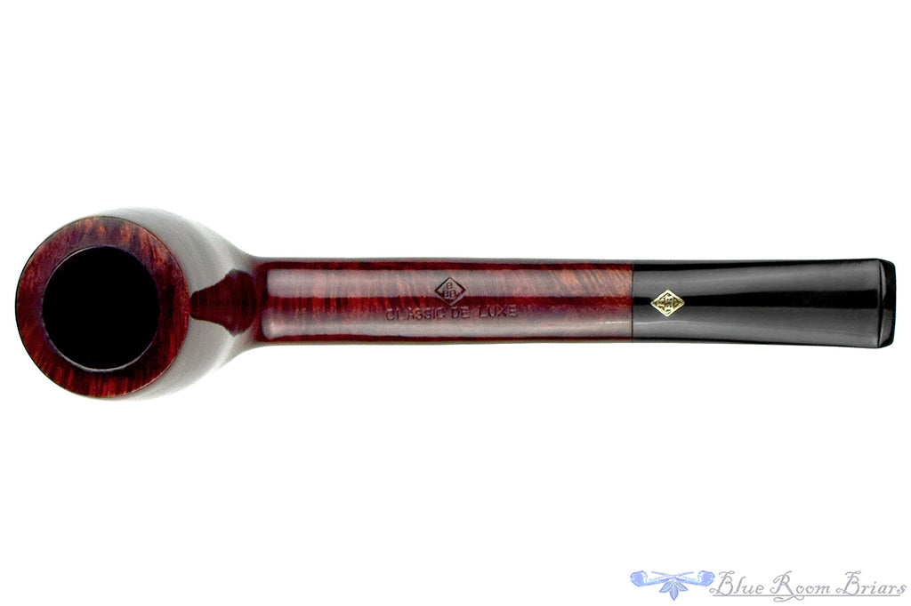 Blue Room Briars is proud to present this BBB Classic De Luxe 539 Canadian Estate Pipe