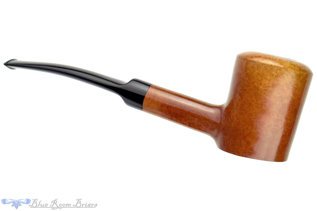 Blue Room Briars is proud to present this Confrerie des Maitres Pipiers Bent Cherrywood Estate Pipe