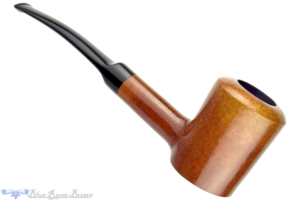 Blue Room Briars is proud to present this Confrerie des Maitres Pipiers Bent Cherrywood Estate Pipe