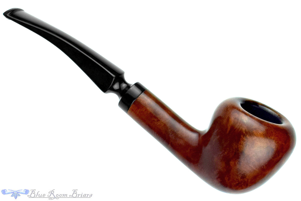 Blue Room Briars is proud to present this Don Regular (Bari) Bent Strawberry Estate Pipe