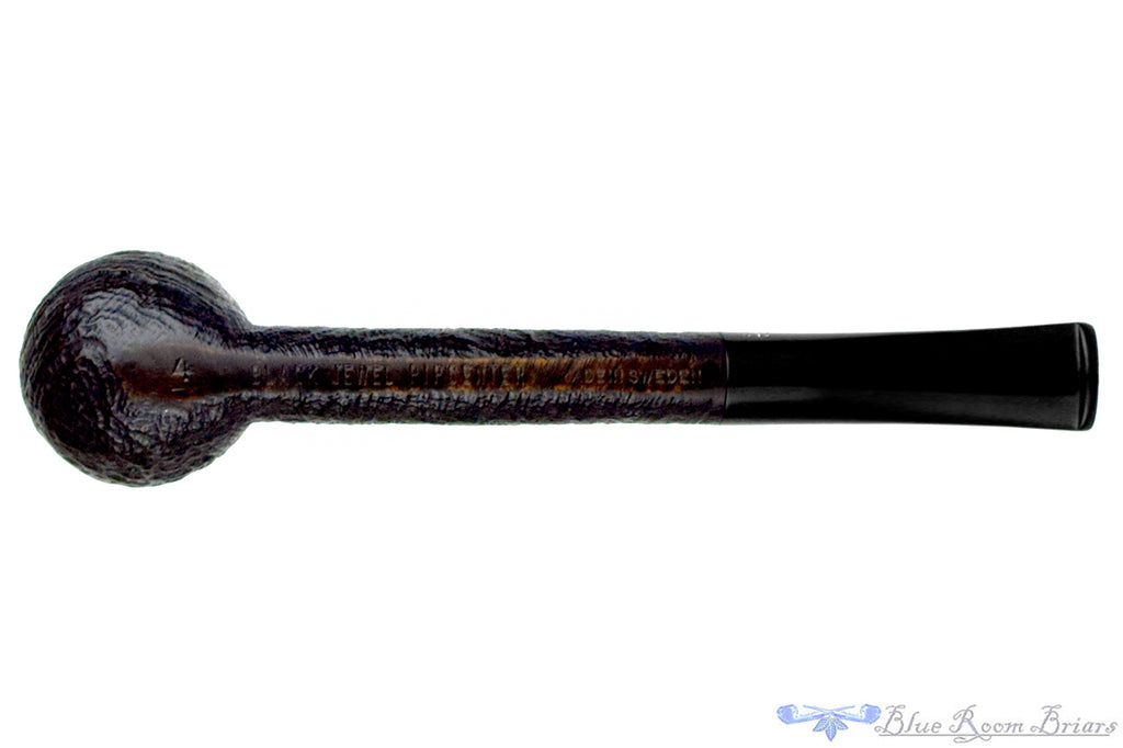 Blue Room Briars is proud to present this Black Jewel Pipcenter 4 Sandblast Billiard Sitter Estate Pipe