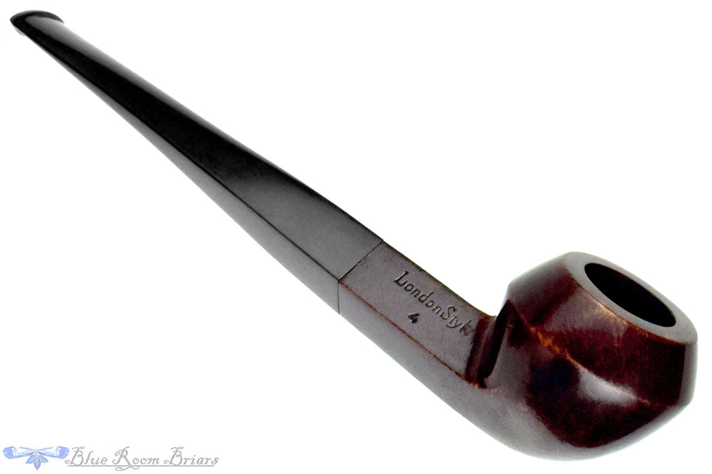 Blue Room Briar is proud to present this P.D LondonStyle 4 Bulldog Estate Pipe