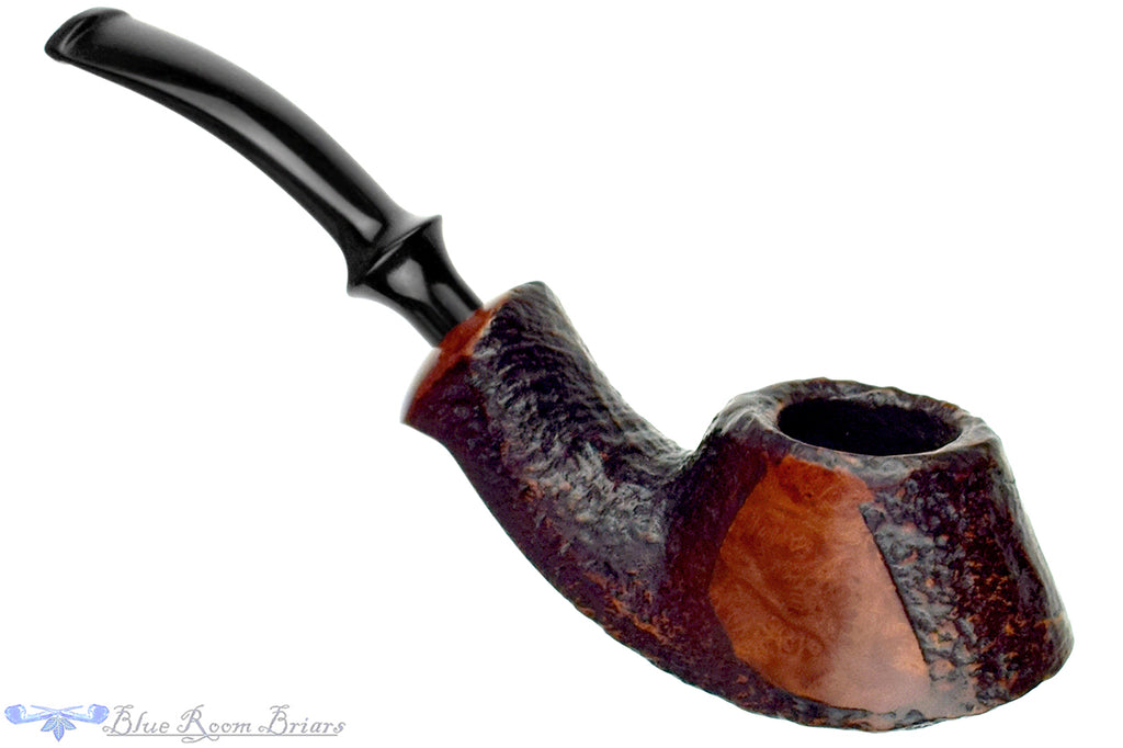 Blue Room Briars is proud to present this Bijou (Stanwell) Bent Partial Blast Volcano with Military Mount Estate Pipe