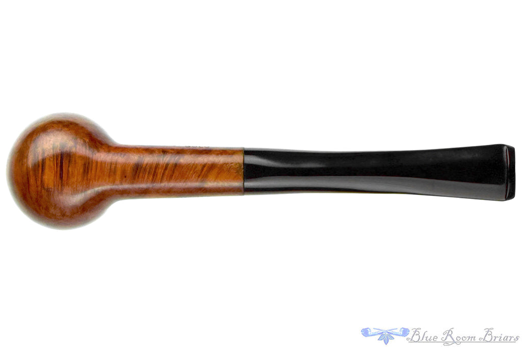 Blue Room Briars is proud to present this Jørgensen Gold Billiard Sitter Estate Pipe