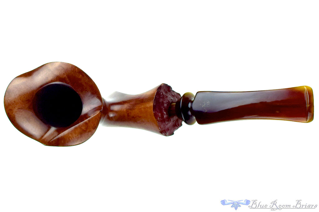Blue Room Briar is proud to present this Ben Wade Royal Grain Bent Freehand with Plateau Sitter Estate Pipe