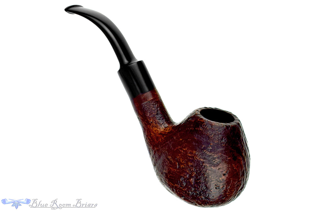 Blue Room Briars is proud to present this D. Jeantet 82-6 Bent Sandblast Paneled Tall Apple Estate Pipe