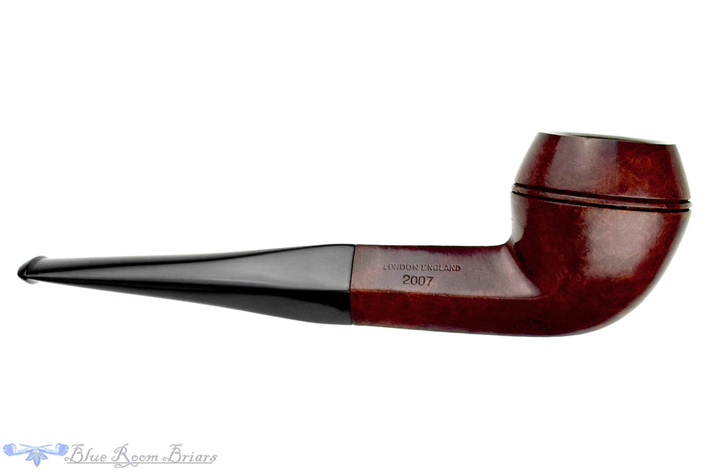 Blue Room Briars is proud to present this GBD New Standard (late 1960s make) 2007 Bulldog Estate Pipe
