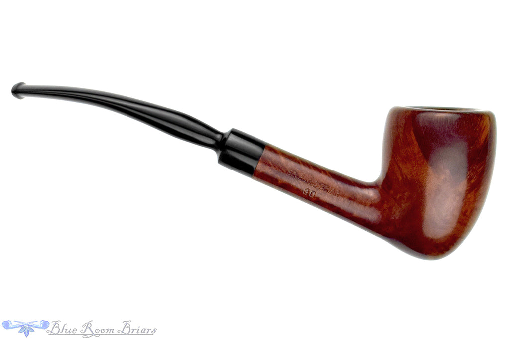 Blue Room Briars is proud to present this Stanwell Hand Made 30 (Reg. Era) Bent Acorn Estate Pipe
