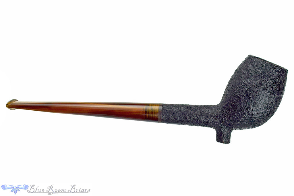 Blue Room Briars is proud to present this BriarWorks Classic C141 Sandblast Cutty Estate Pipe