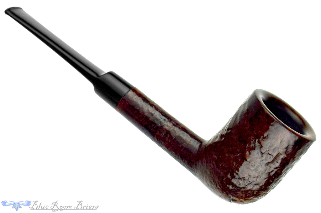 Blue Room Briars is proud to present this GBD Prehistoric 9436 (Pre-Cadogan) Sandblast Billiard Sitter Estate Pipe