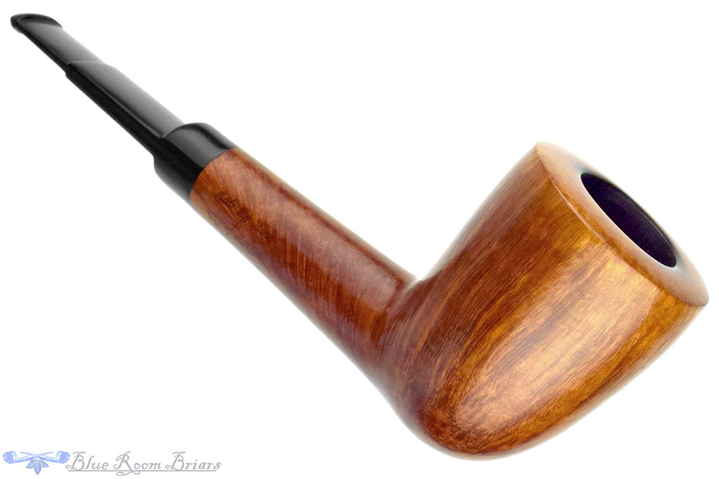 Blue Room Briars is proud to present this Charatan Special Extra Large Pear Estate Pipe