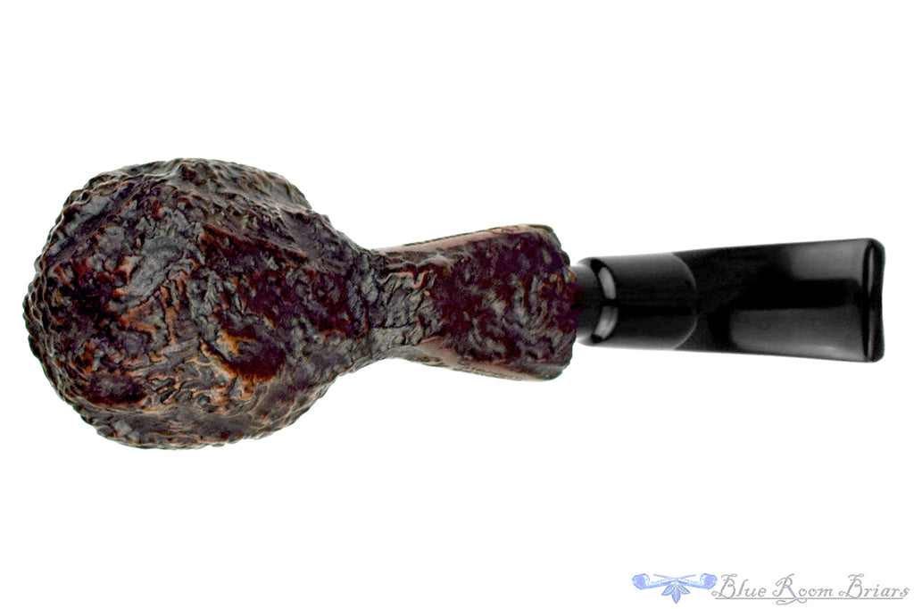 Blue Room Briars is proud to present this Caminetto Business 147 Bent Rusticated Egg Estate Pipe