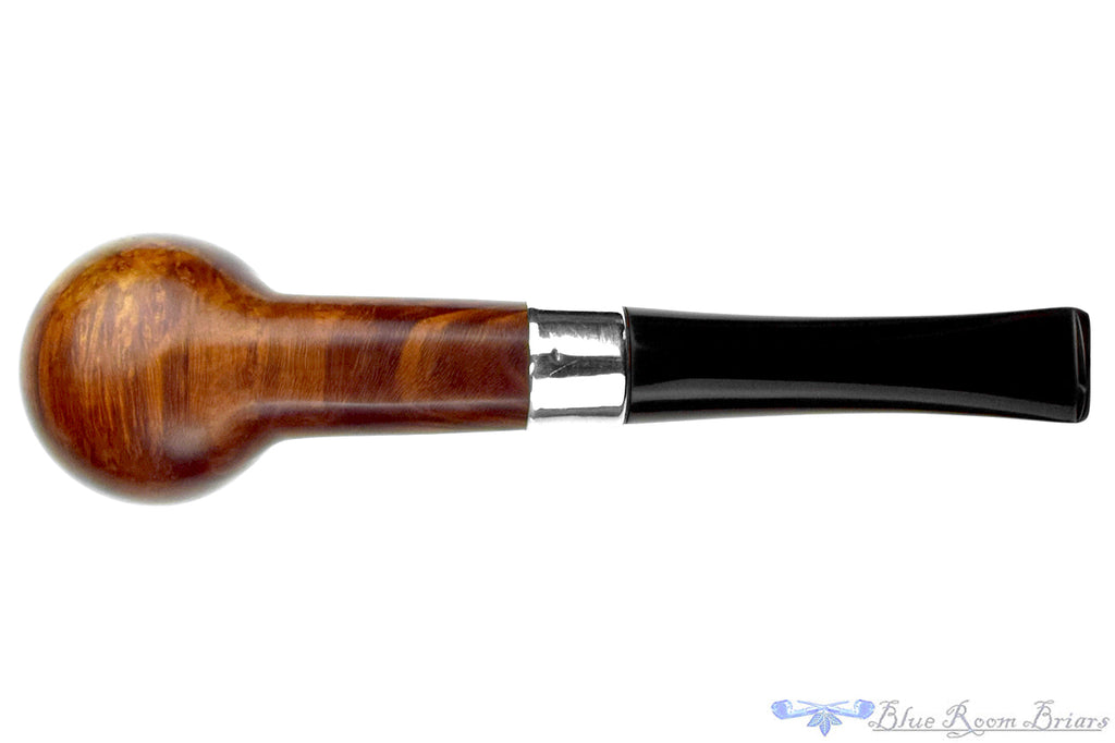 Blue Room Briars is proud to present this Astley's 72 Billiard Sitter with Silver Band Estate Pipe