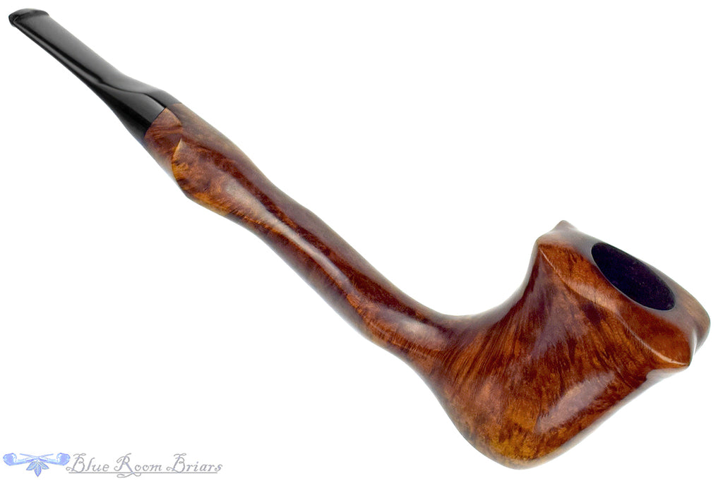Blue Room Briars is proud to present this Jonas Design 7 Magnum Freehand Sitter Estate Pipe