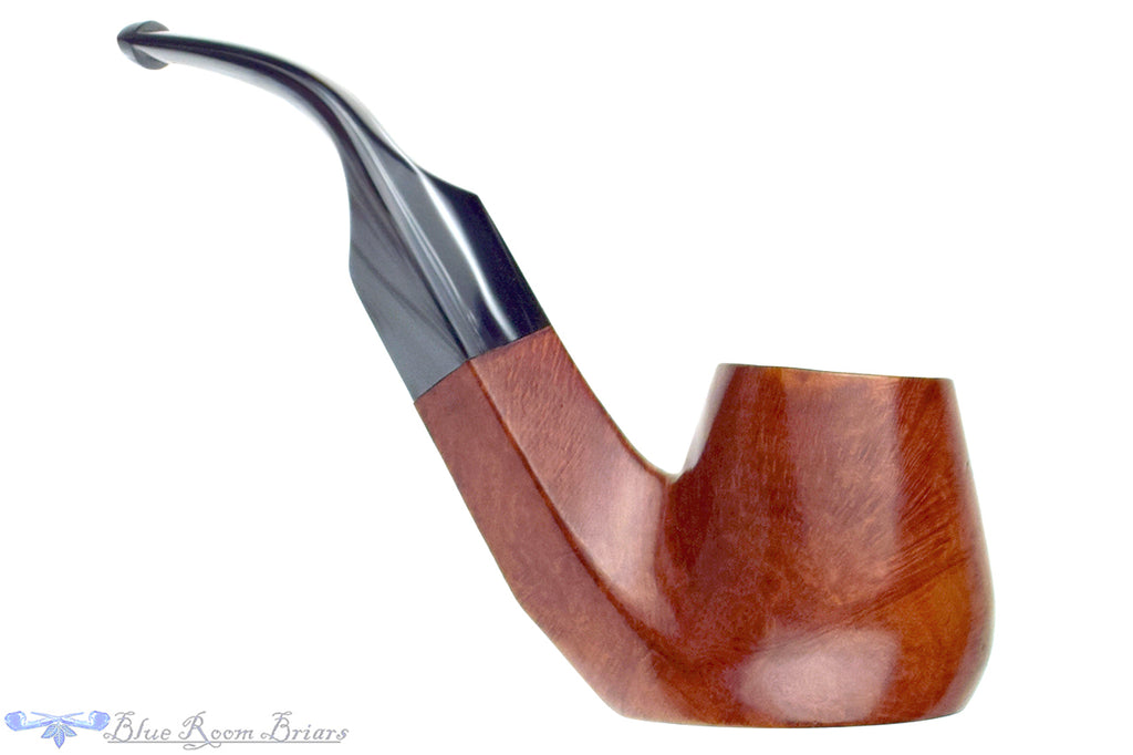 Blue Room Briars is proud to present this John Lakatosh (1985 Make) Bent Brandy Sitter with Diamond Shank Estate Pipe