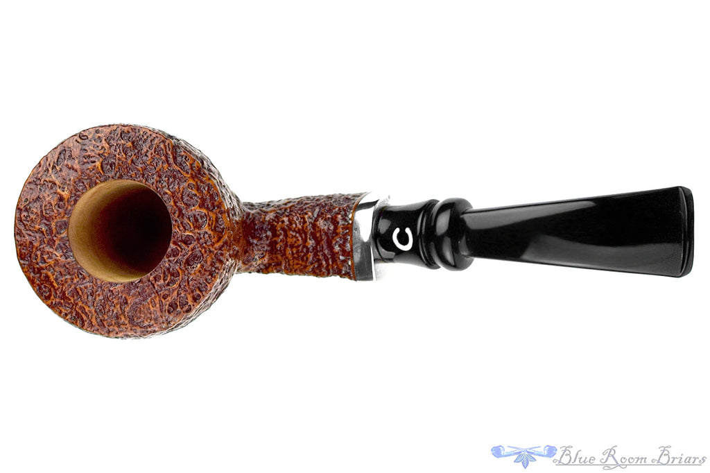 Blue Room Briars is proud to present this Il Ceppo 7 Bent Contrast Blast Dublin with Silver Estate Pipe