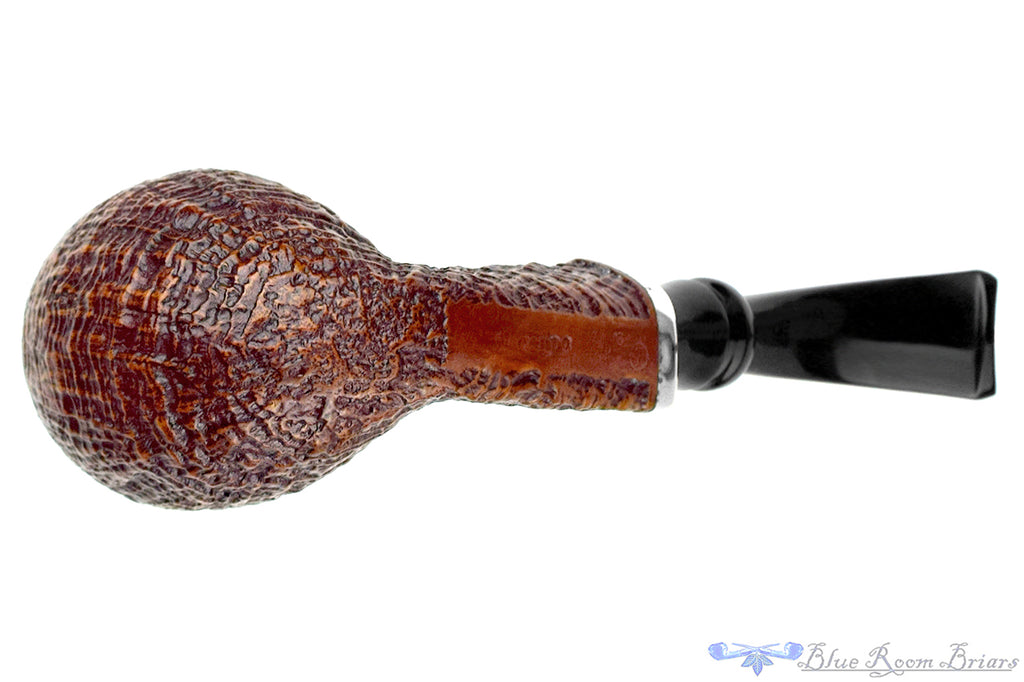 Blue Room Briars is proud to present this Il Ceppo 7 Bent Contrast Blast Dublin with Silver Estate Pipe