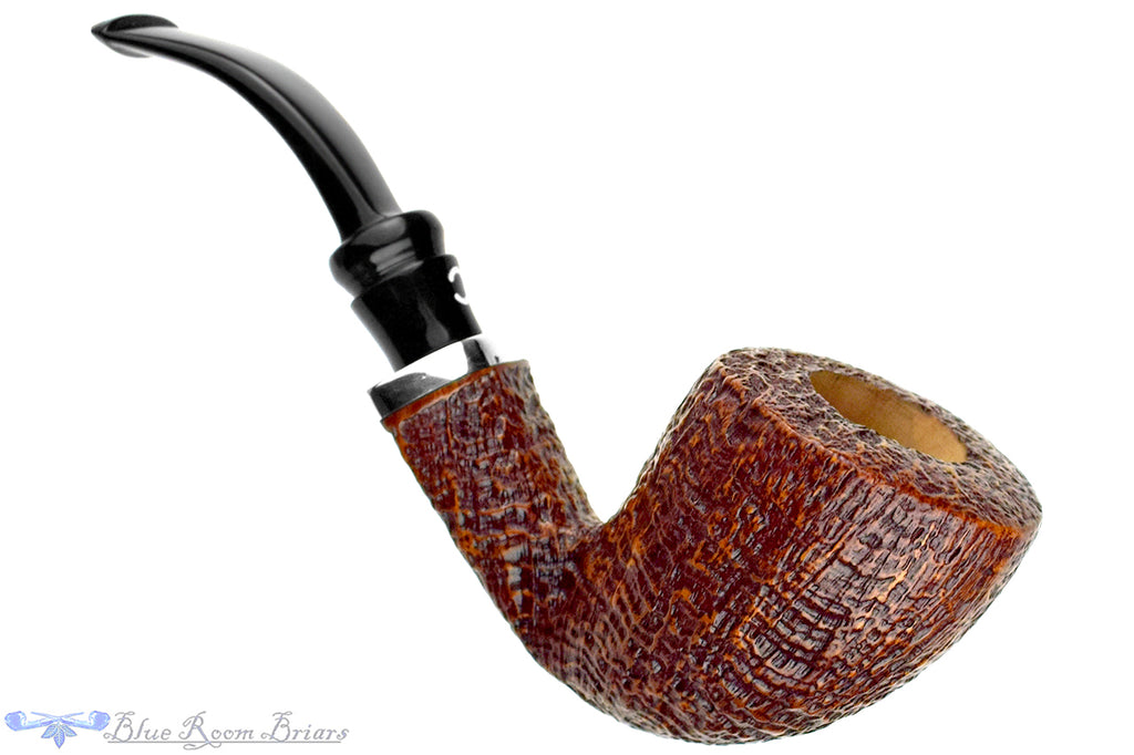 Blue Room Briars is proud to present this Il Ceppo 7 Bent Contrast Blast Dublin with Silver Estate Pipe