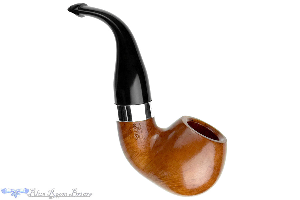 Blue Room Briars is proud to present this Peterson De Luxe XL 02 (1999 Make) Bent Apple with Silver and P-Lip UNSMOKED Estate Pipe