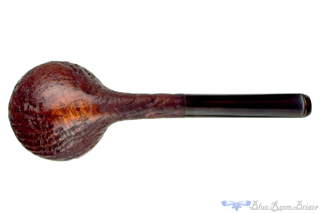 Blue Room Briars is proud to present this Dirk Heinemann Pipe Sandblast Devil Anse with Buffalo Horn