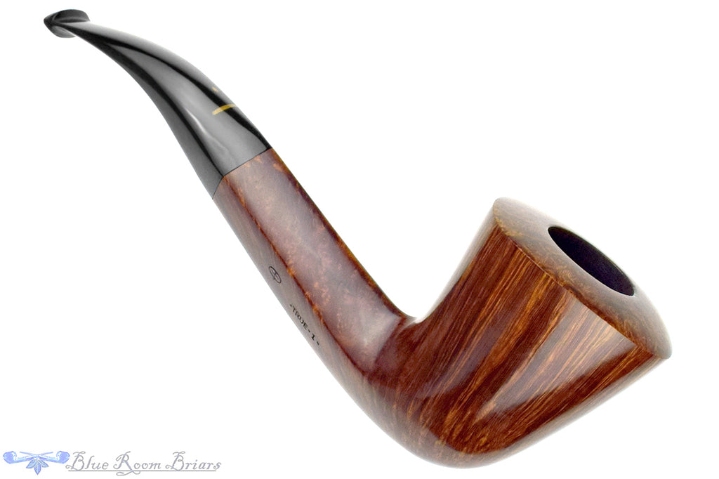 Blue Room Briars is proud to present this Pipa Croci *True*I* Bent Dublin with Diamond Shank Estate Pipe