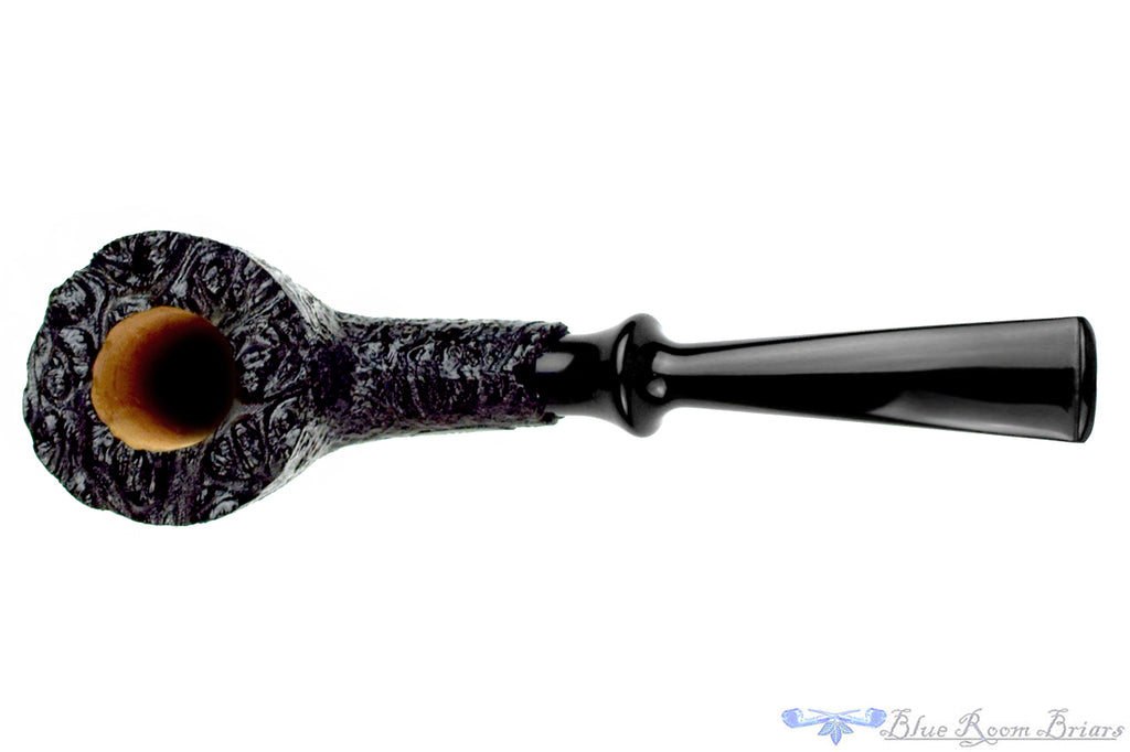 Blue Room Briars is proud to present this Workshop By Chris Morgan Bent Sandblast Freehand with Plataeu