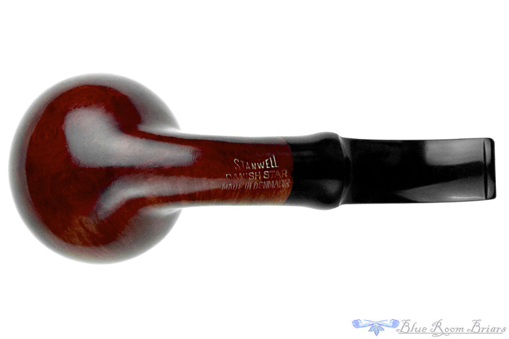Blue Room Briars is proud to present this Stanwell Danish Star 43 Bent Tomato Estate Pipe