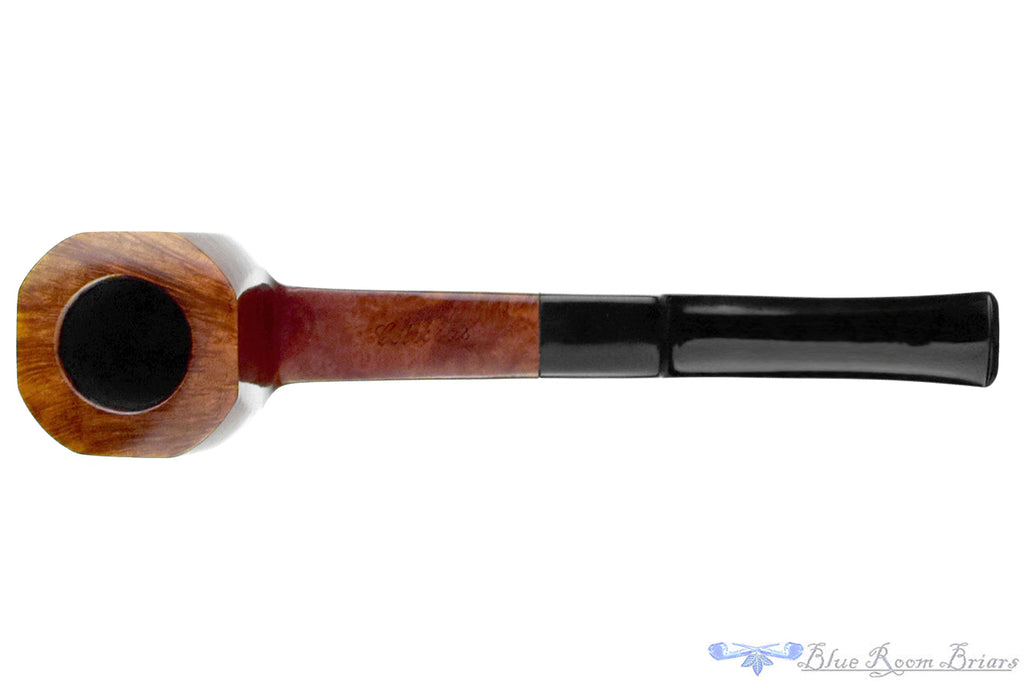 Blue Room Briars is proud to present this GBD New Era Colossus (Pre-Cadogan) Foursquare Sitter Estate Pipe